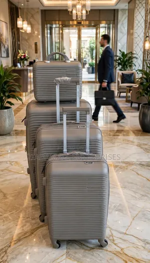 Luxurious Suitcase Set 4Pcs SIZE 3 - 64 62 58 38cm - New