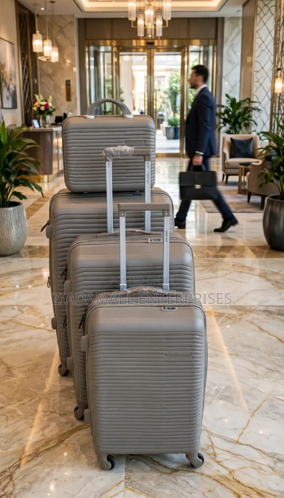 Luxurious Suitcase Set 4Pcs SIZE 3 - 64 62 58 38cm - New