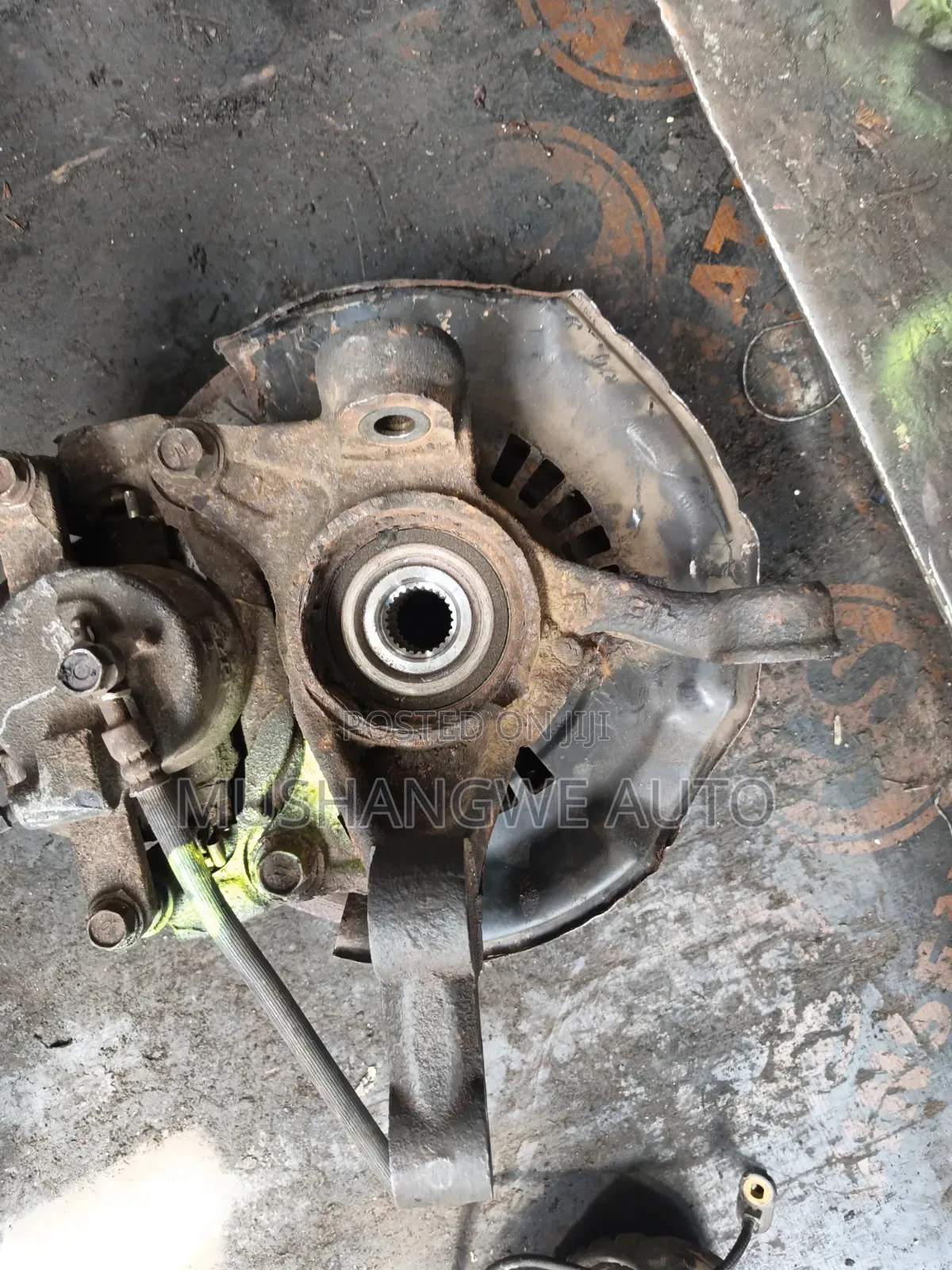 Front Hub Voxy 4*4