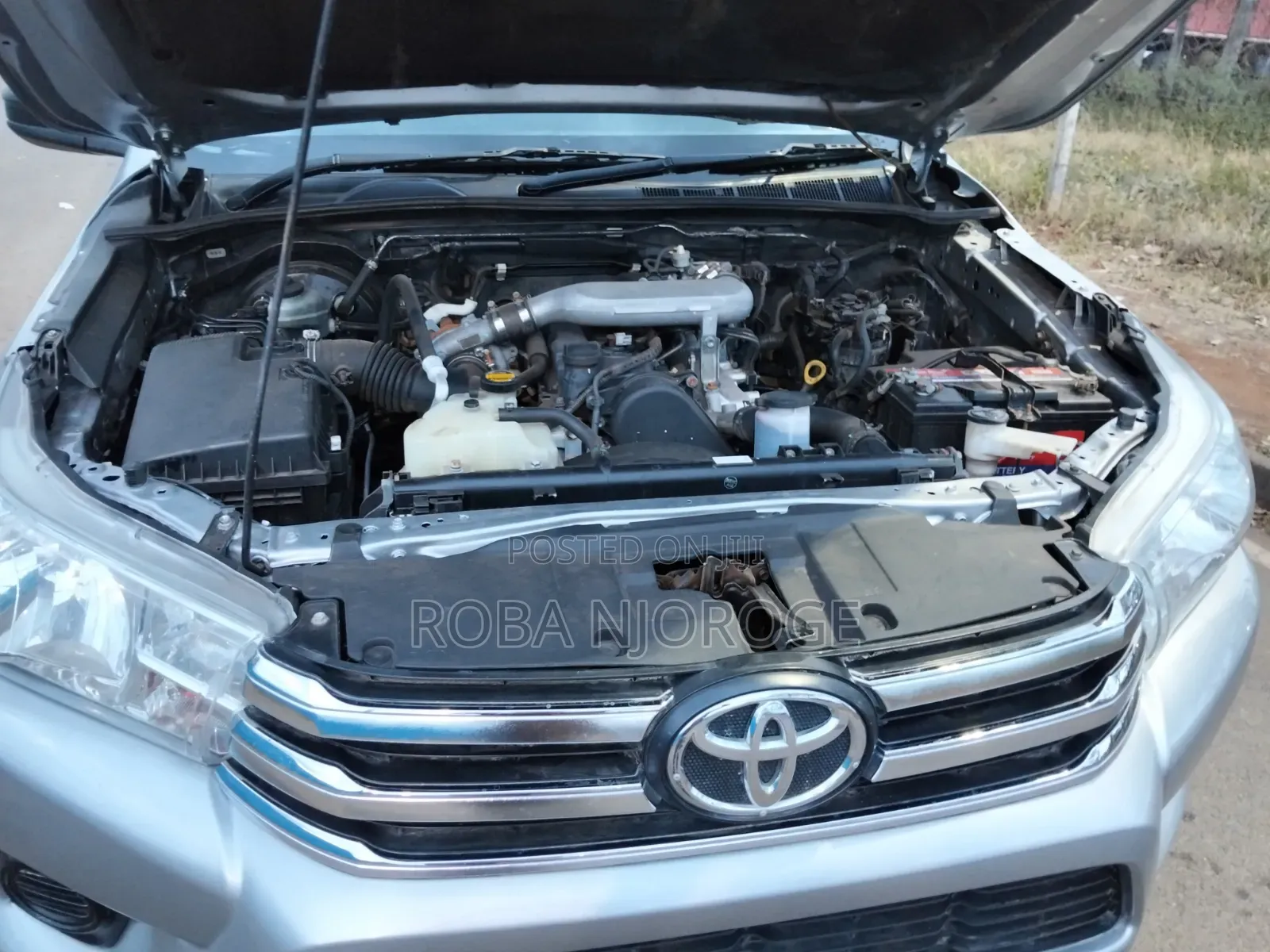 Toyota Hilux Revo Double Cab Deisel 2.4 RWD 2017 Silver