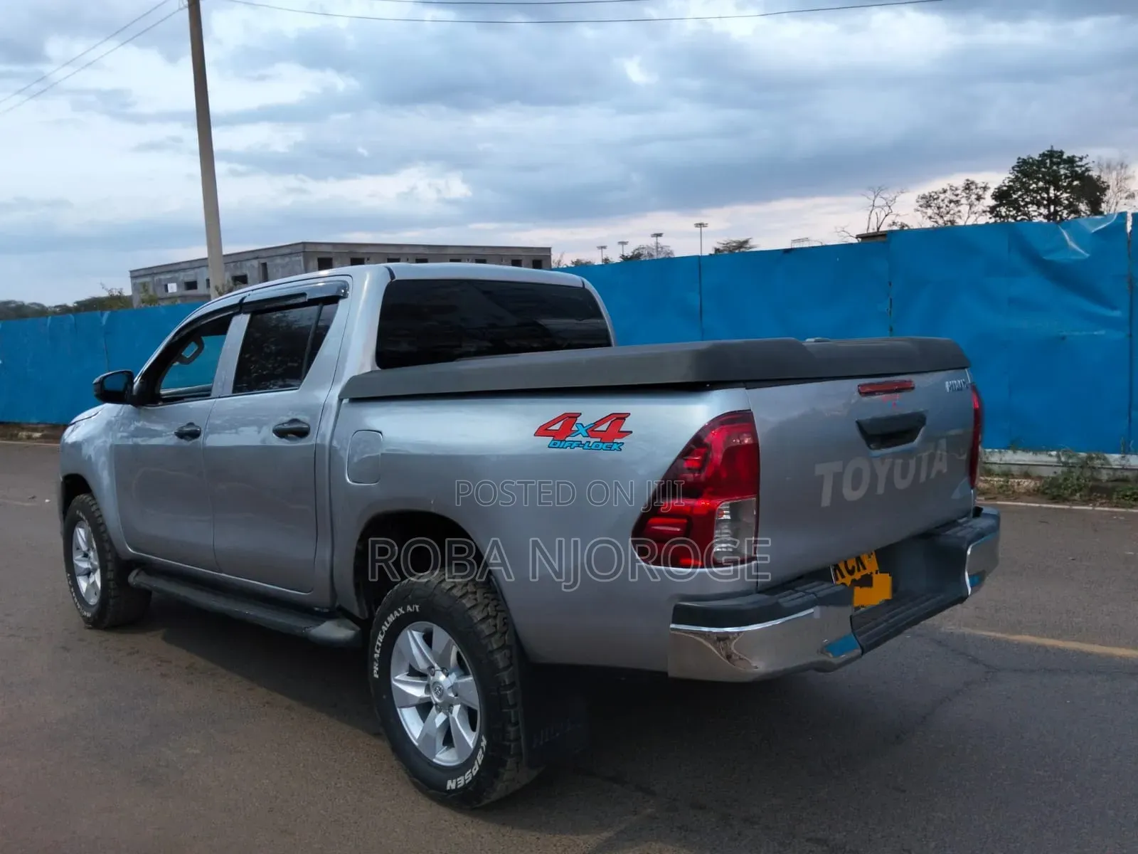 Toyota Hilux Revo Double Cab Deisel 2.4 RWD 2017 Silver