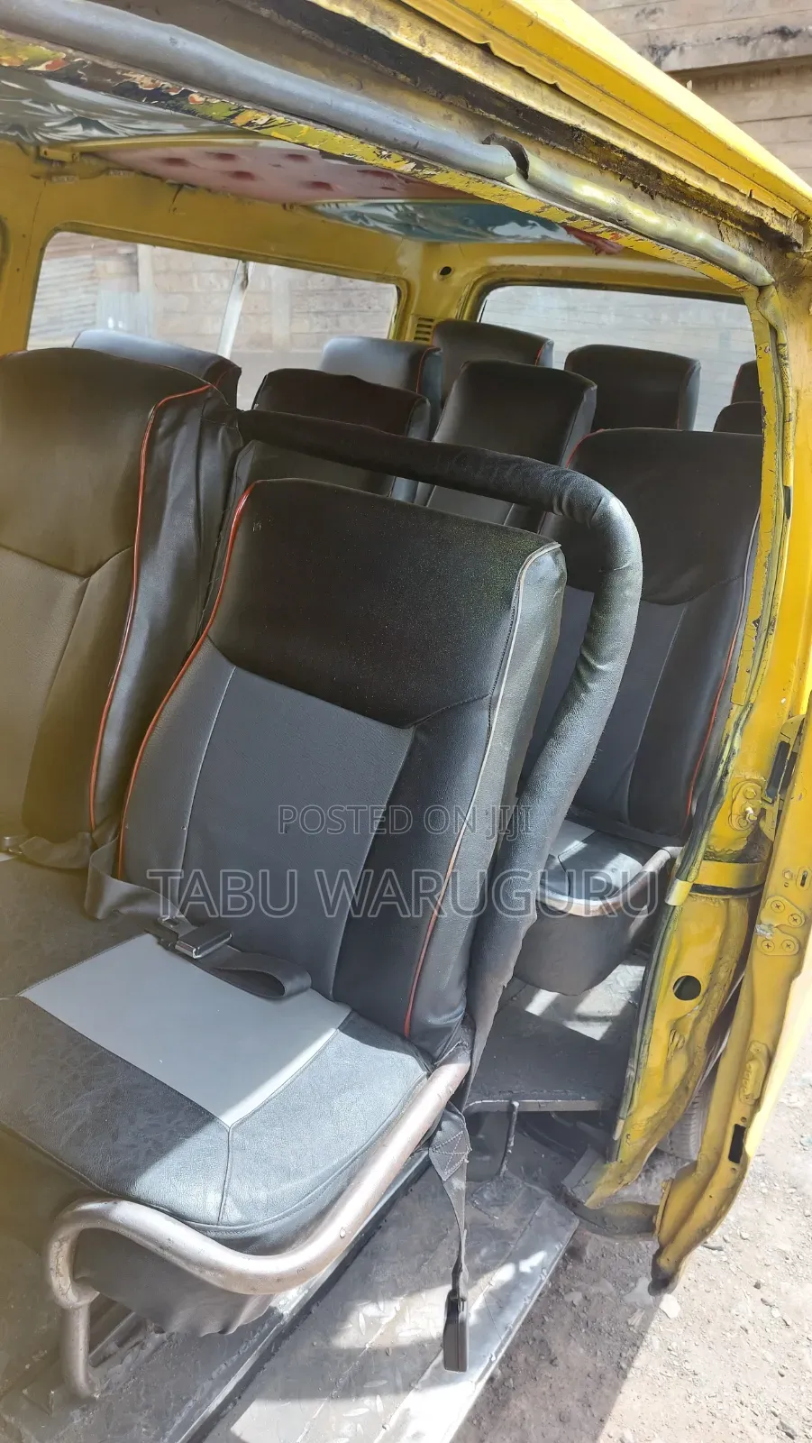 Toyota HiAce 2002 Blue