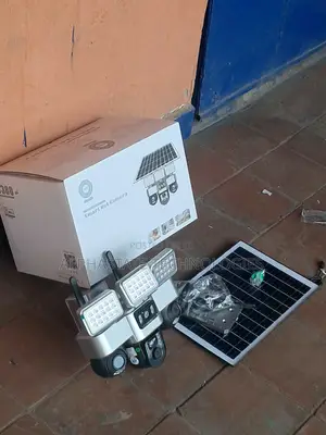 4G SIM Card Solar Security Camera With 3 Lenses