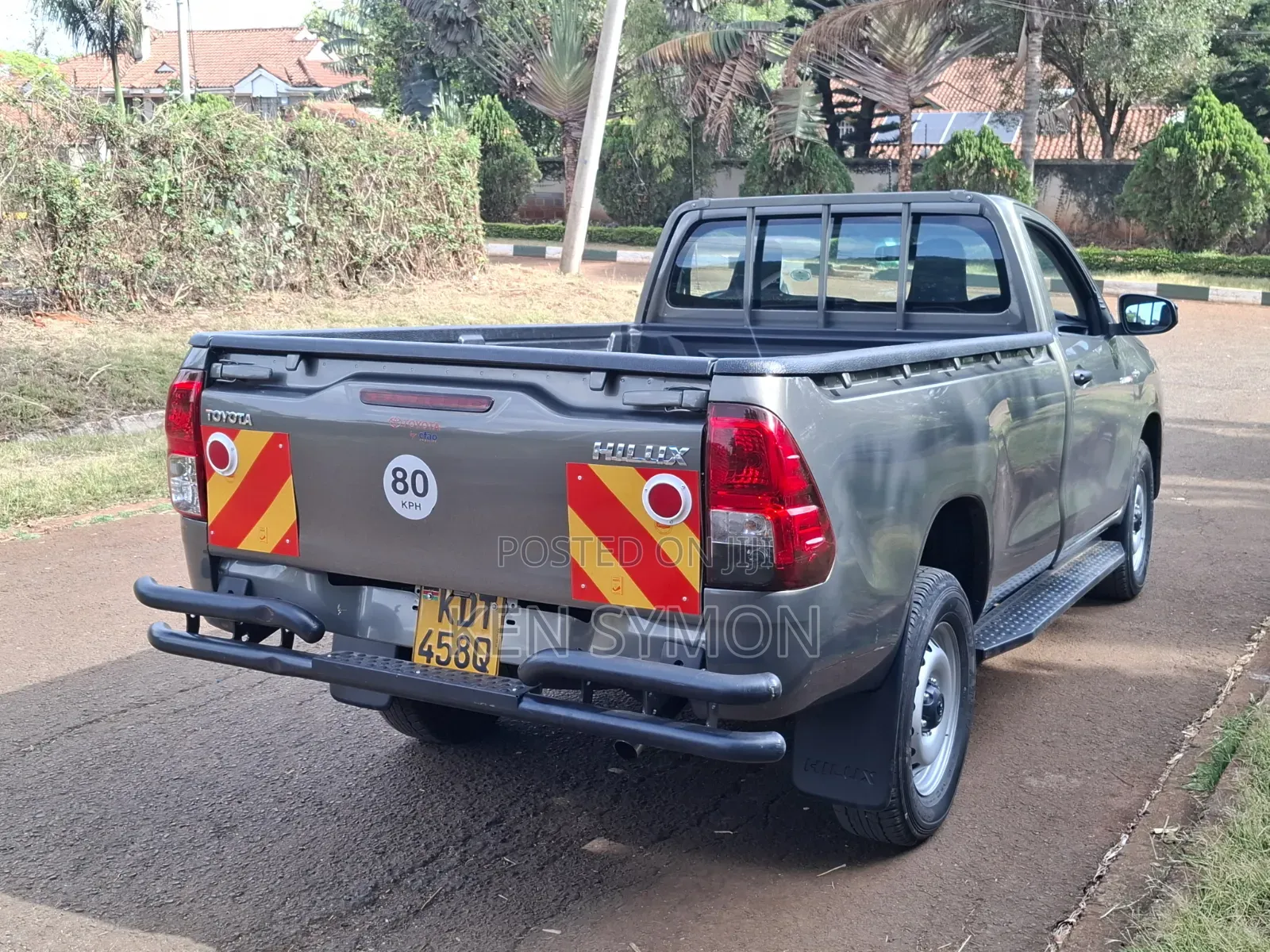 Toyota Hilux 2025 Gray