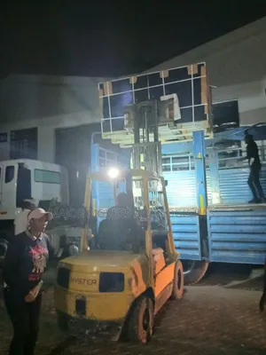 Reliable Industrial Forklift for Loading Jobs