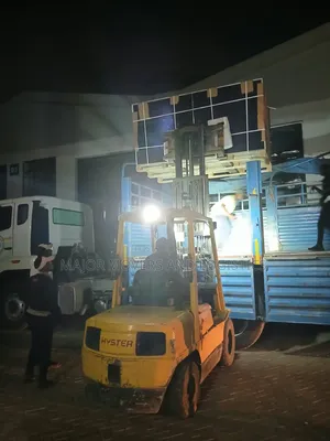 Reliable Industrial Forklift for Loading Jobs