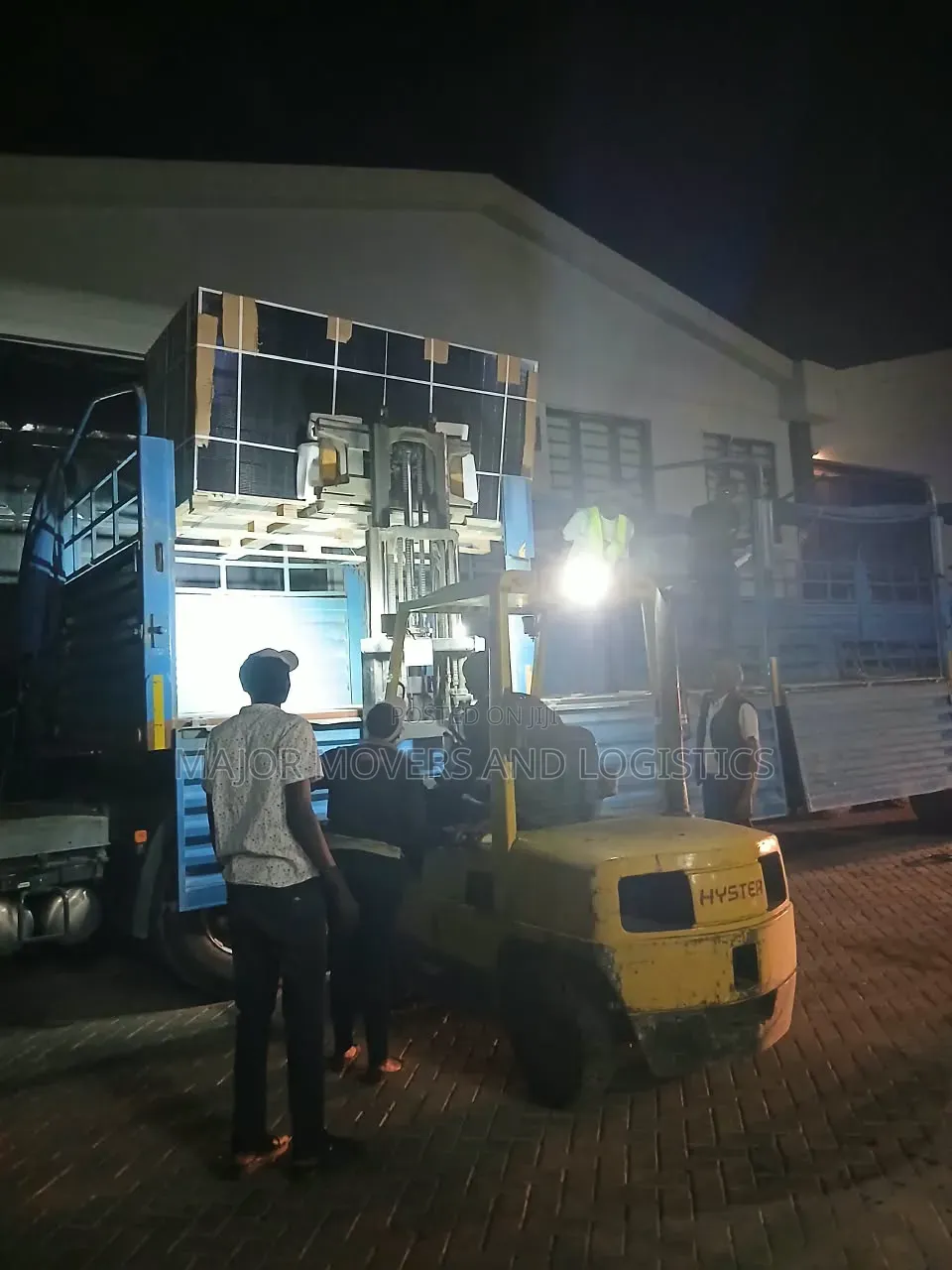 Reliable Industrial Forklift for Loading Jobs
