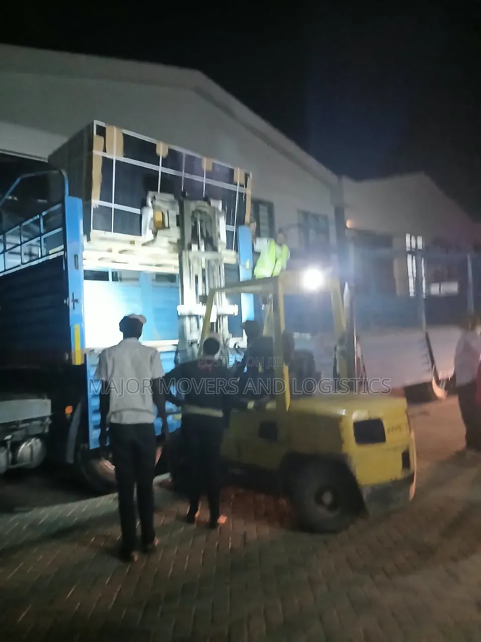 Reliable Industrial Forklift for Loading Jobs