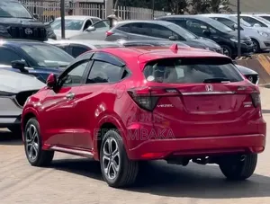 Honda Vezel 2019 Red