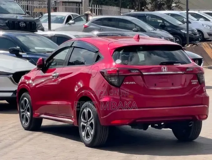 Honda Vezel 2019 Red