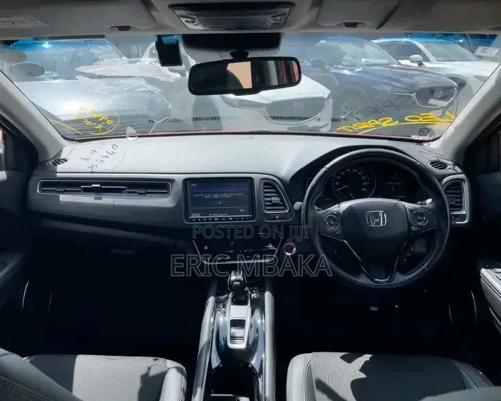 Honda Vezel 2019 Red