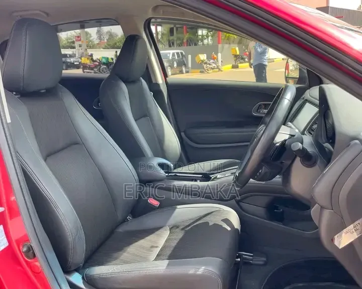 Honda Vezel 2019 Red