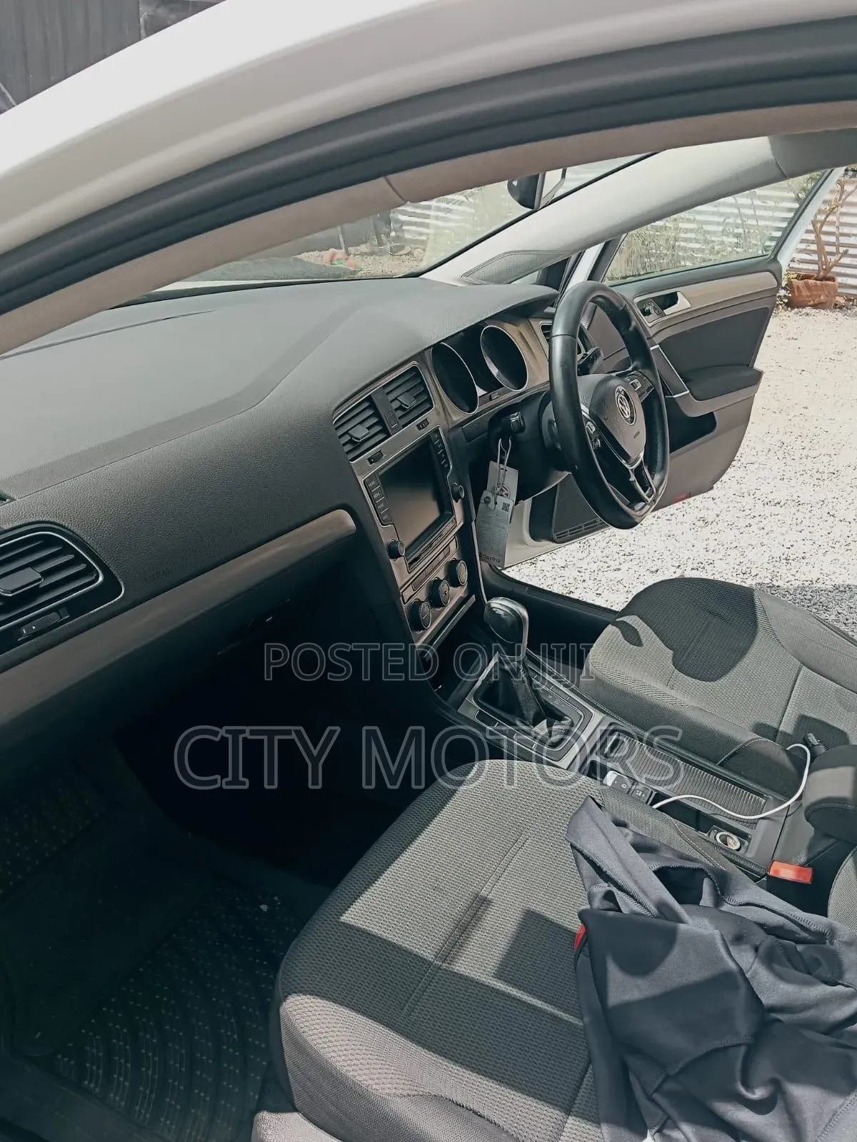 Volkswagen Golf 2015 White