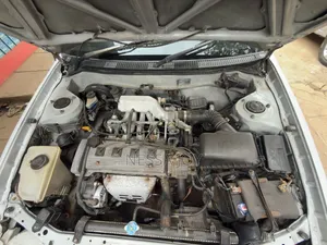 Toyota Corolla 2000 White
