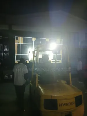 Expert Forklift Loading Services