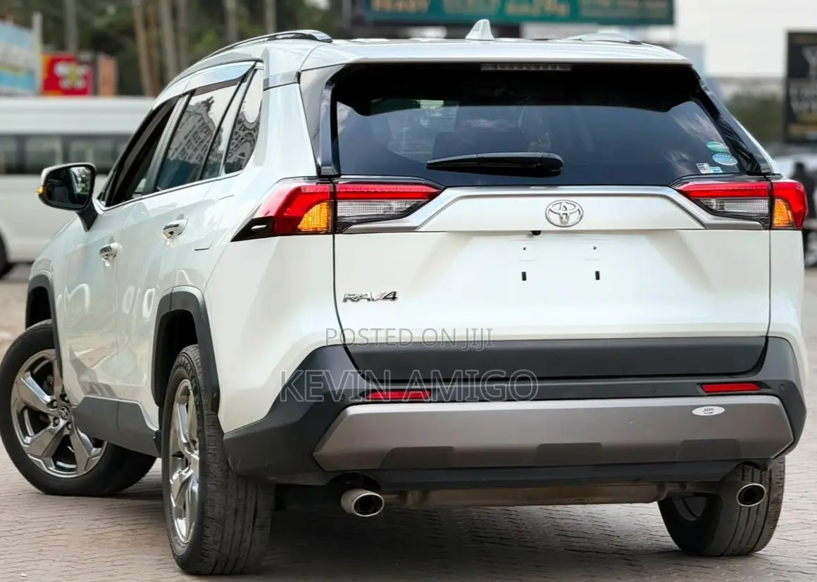 Toyota RAV4 2020 White