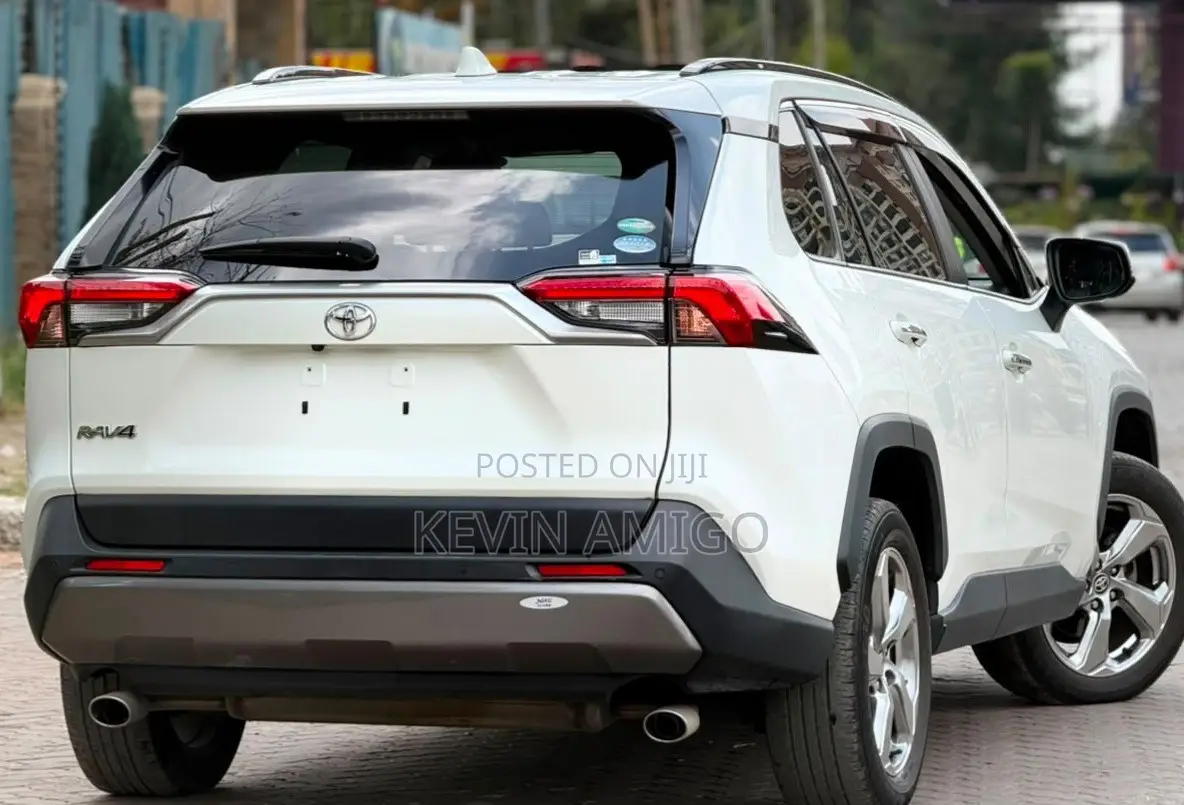 Toyota RAV4 2020 White