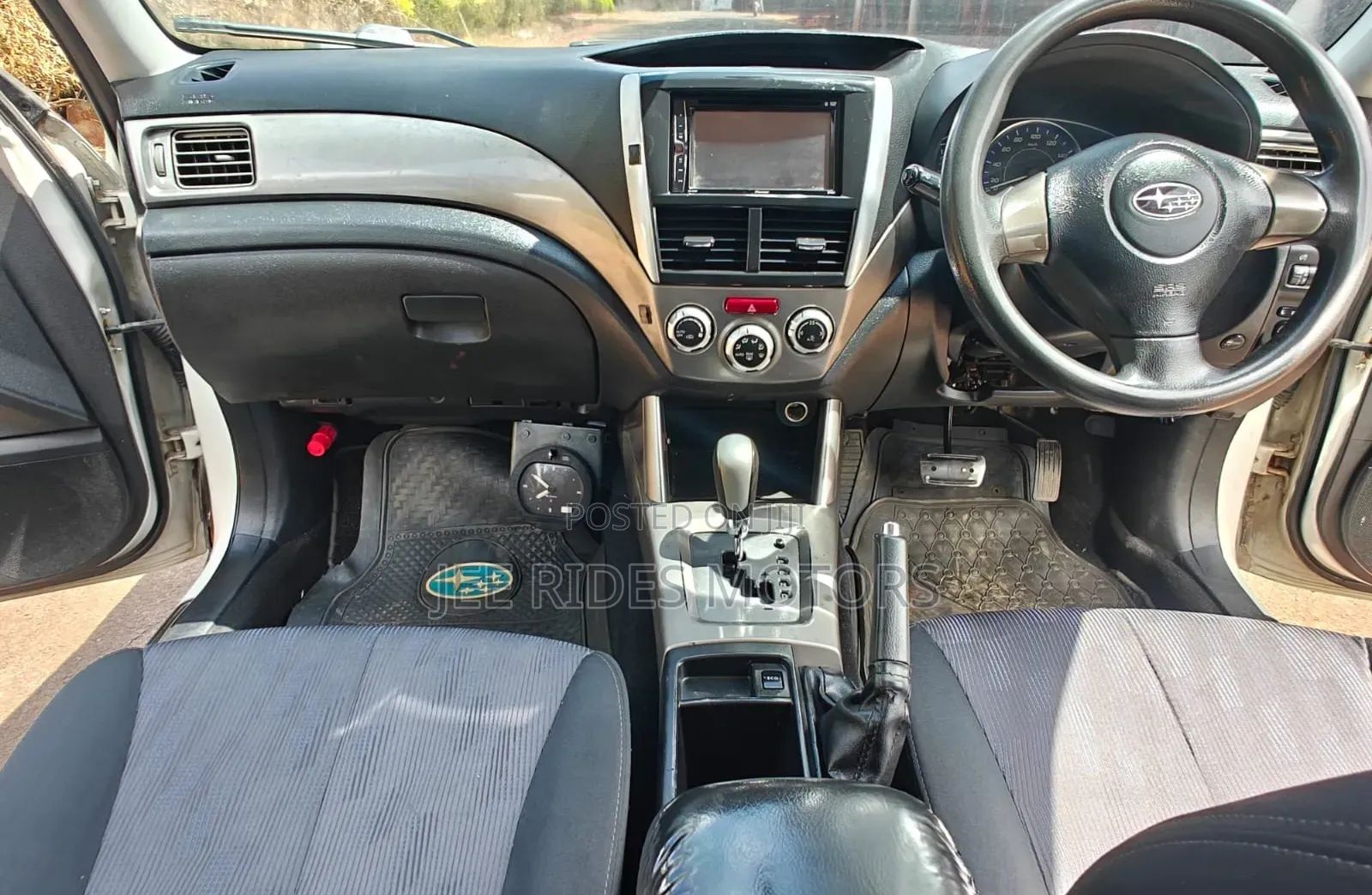 Subaru Forester 2014 Off white