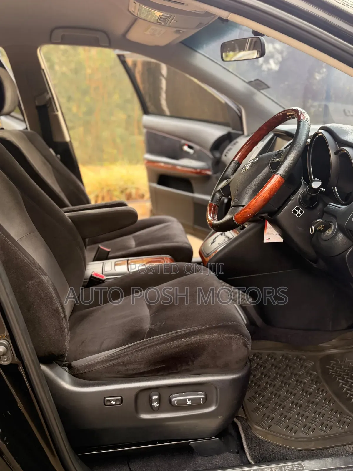 Toyota Harrier 2012 Black