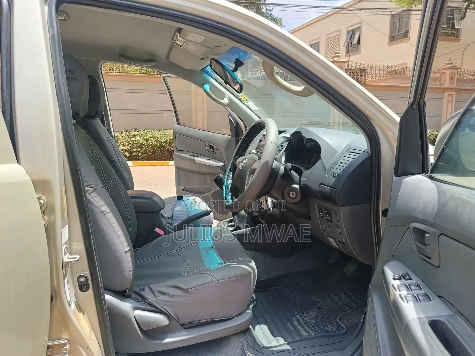 Toyota Hilux 2014 Silver