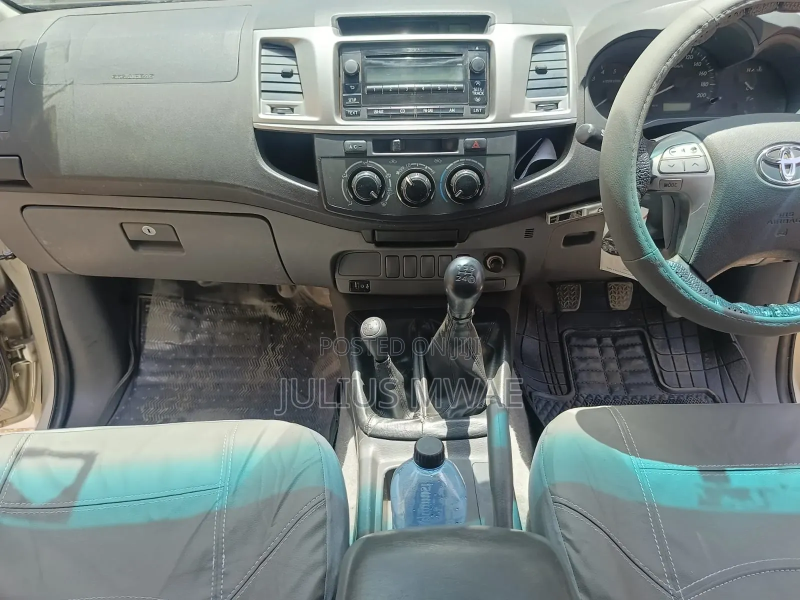 Toyota Hilux 2014 Silver