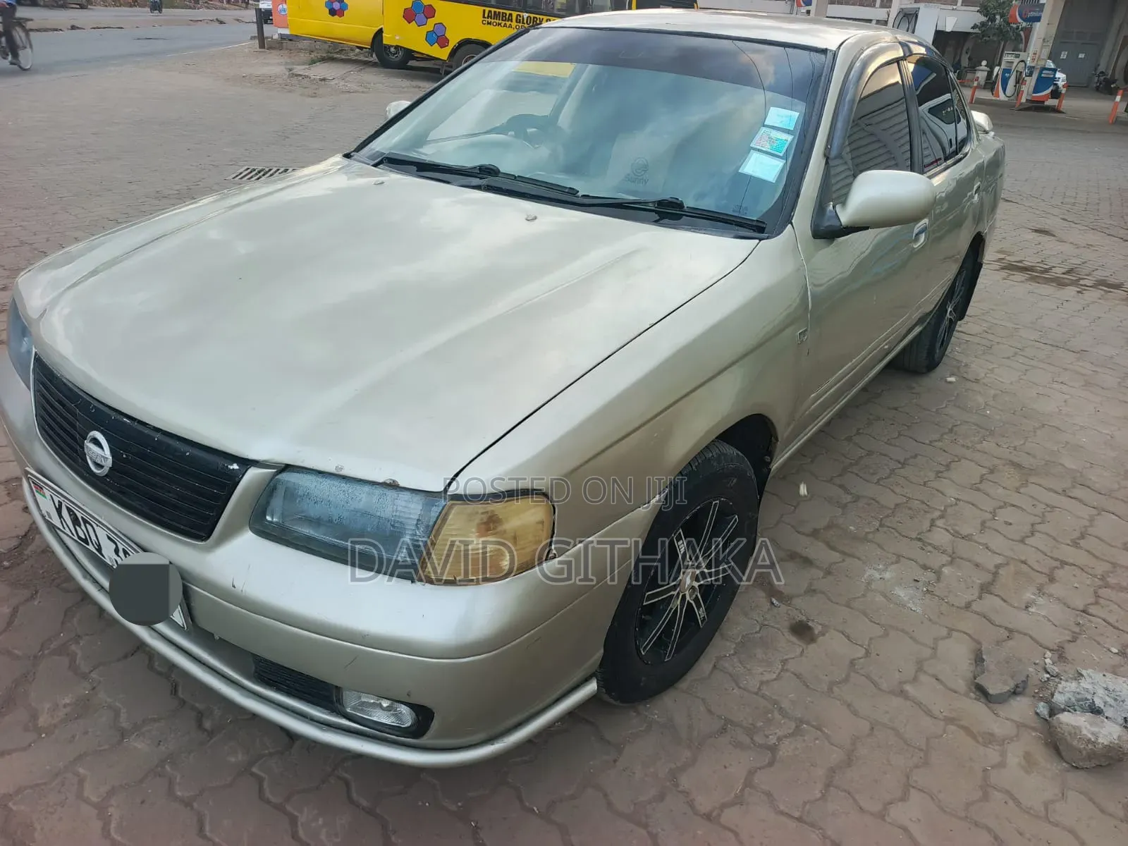 Nissan Sunny 2005 Silver