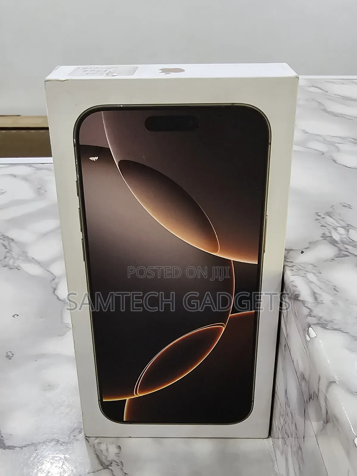 New Apple iPhone 16 Pro Max 256 GB Gold