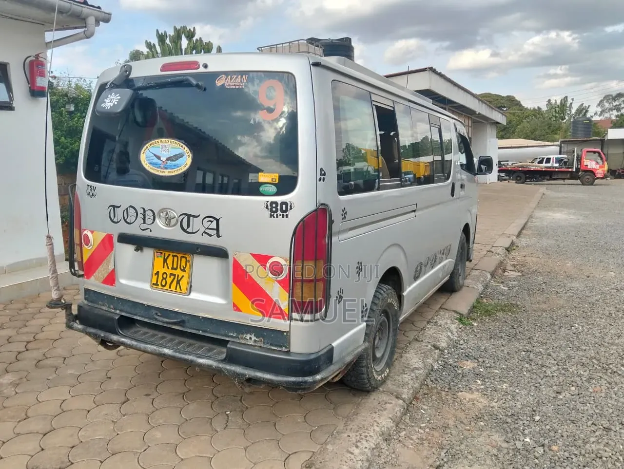 Toyota HiAce 2017 Silver