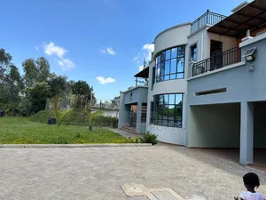 5bdrm Villa in Karen Hub for rent