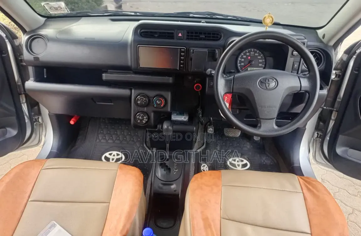 Toyota Succeed 2019 Silver