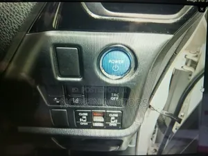 Toyota Noah 2020 Pearl