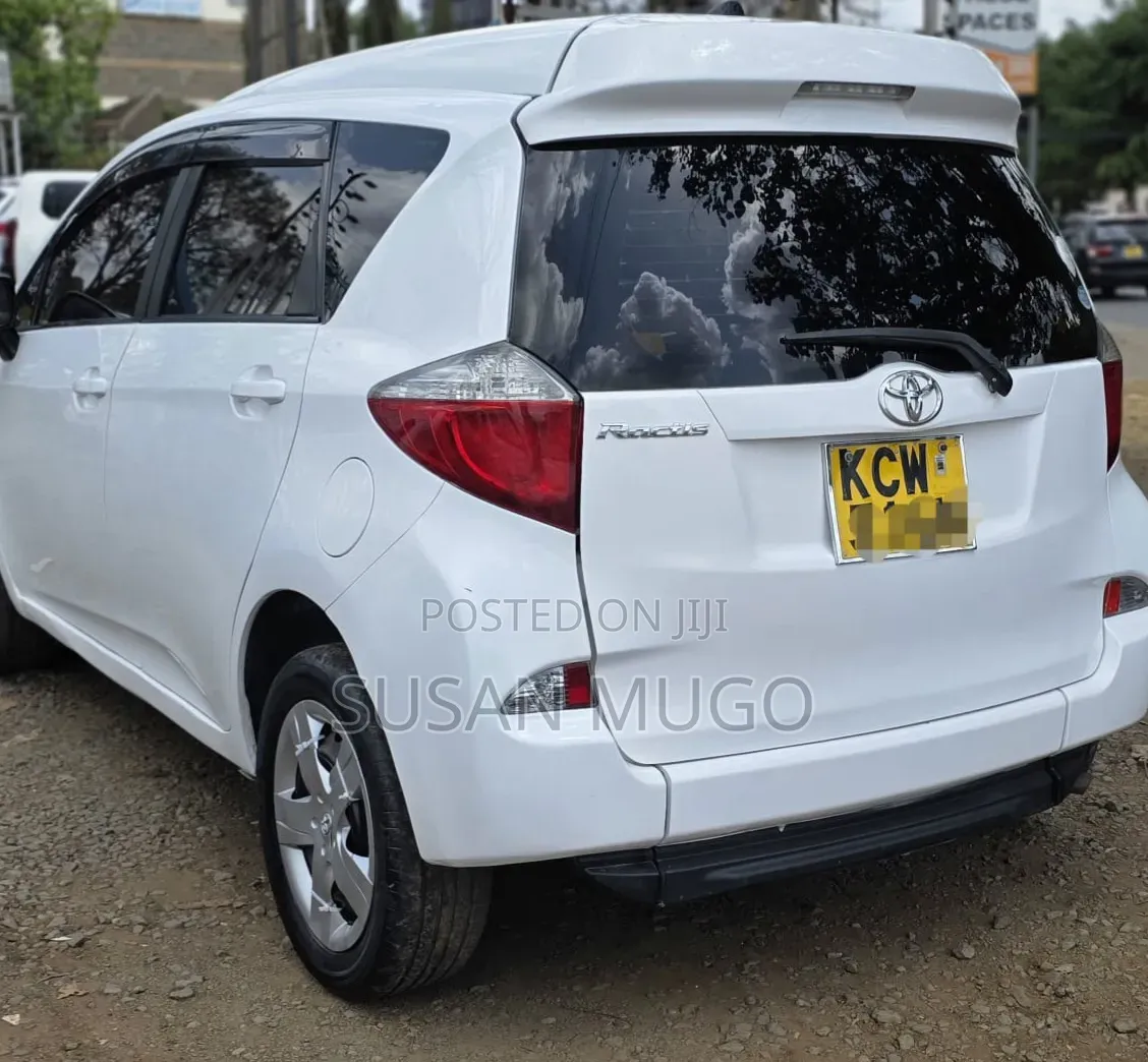 Toyota Ractis 2012 White