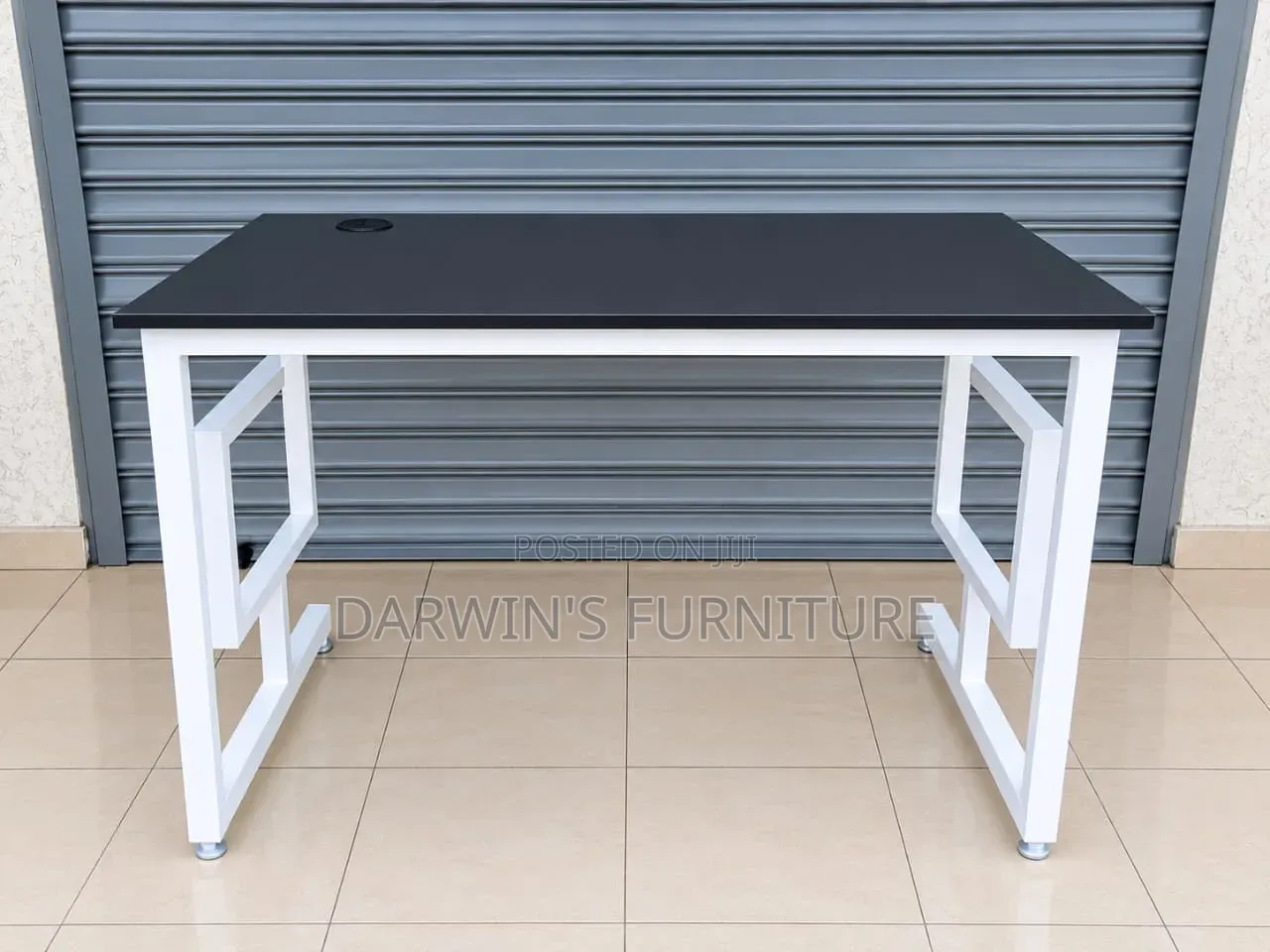 G Stand Table 