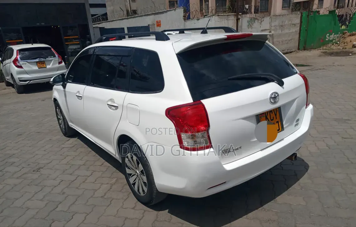 Toyota Corolla Fielder 2012 White