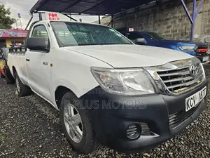 Toyota Hilux 2012 White