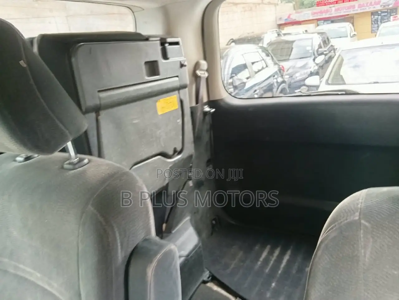 Toyota Noah 2012 White