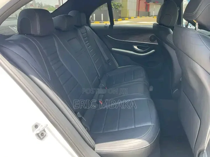 Mercedes-Benz 220 2019 White