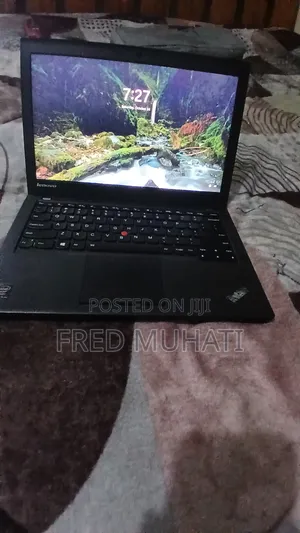 Laptop Lenovo ThinkPad T490s 8GB Intel Core i5 SSHD (Hybrid) 256GB