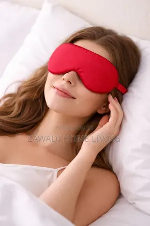 100% Natural Silk Eye Mask.