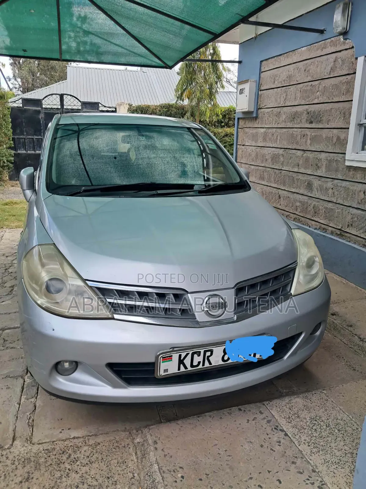 Nissan Tiida 2011 Gray
