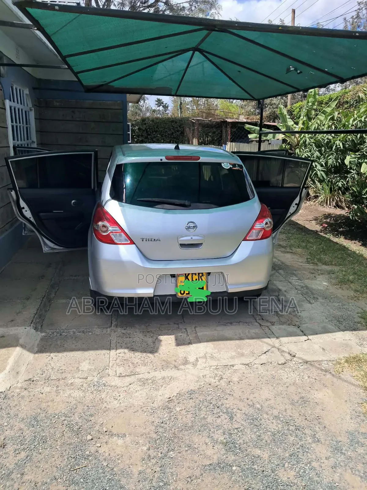 Nissan Tiida 2011 Gray