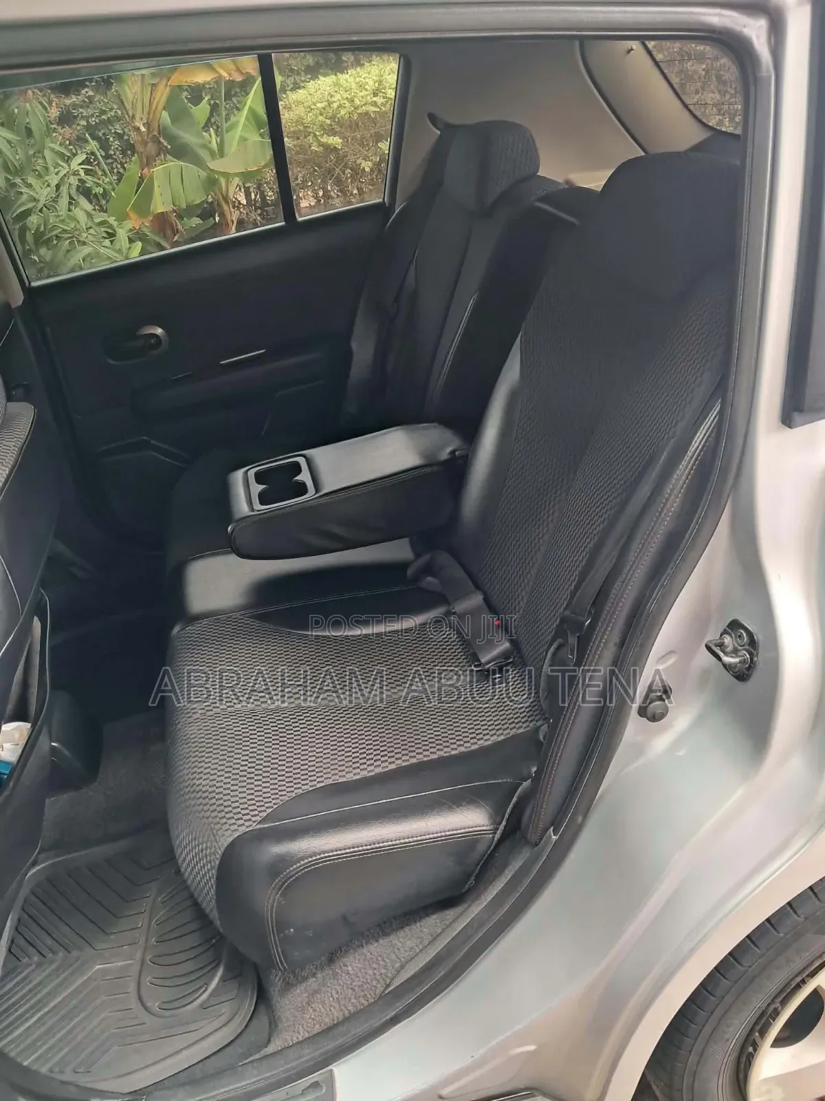 Nissan Tiida 2011 Gray