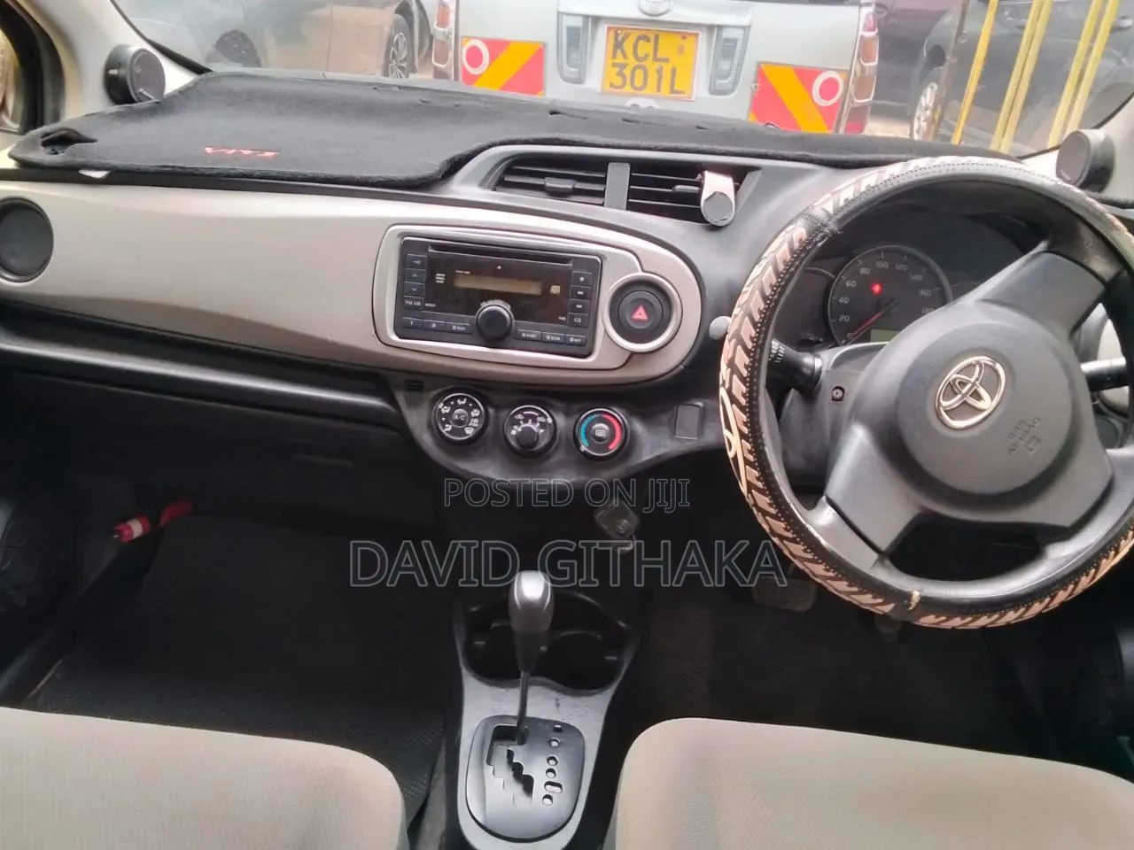 Toyota Vitz 2012 Black