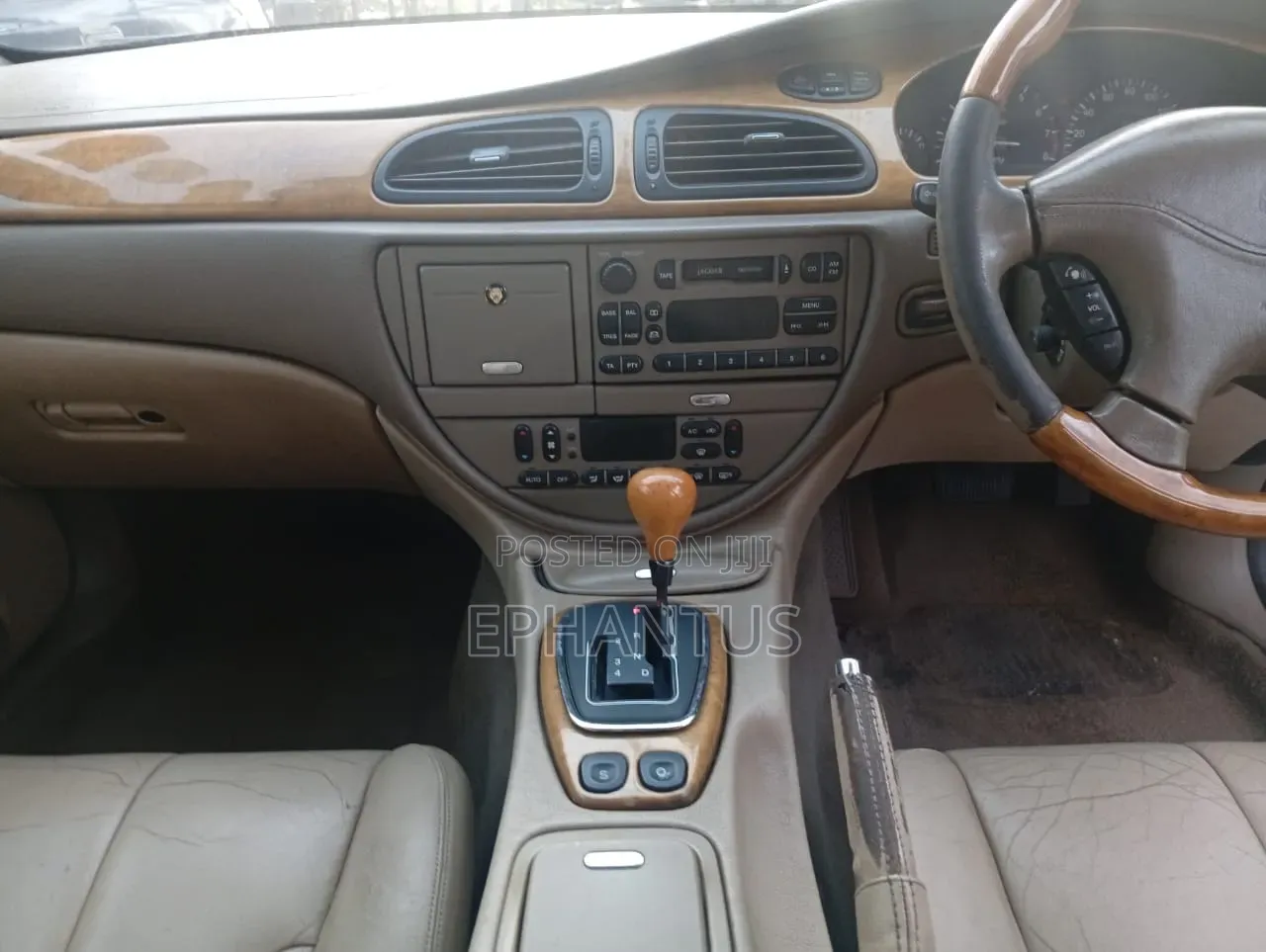 Jaguar S-Type 3.0L V6 2001 Gold