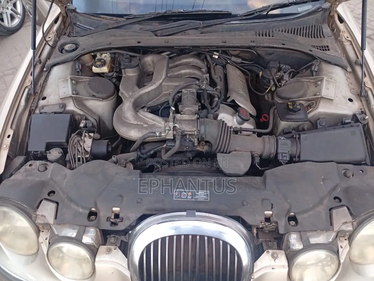 Jaguar S-Type 3.0L V6 2001 Gold
