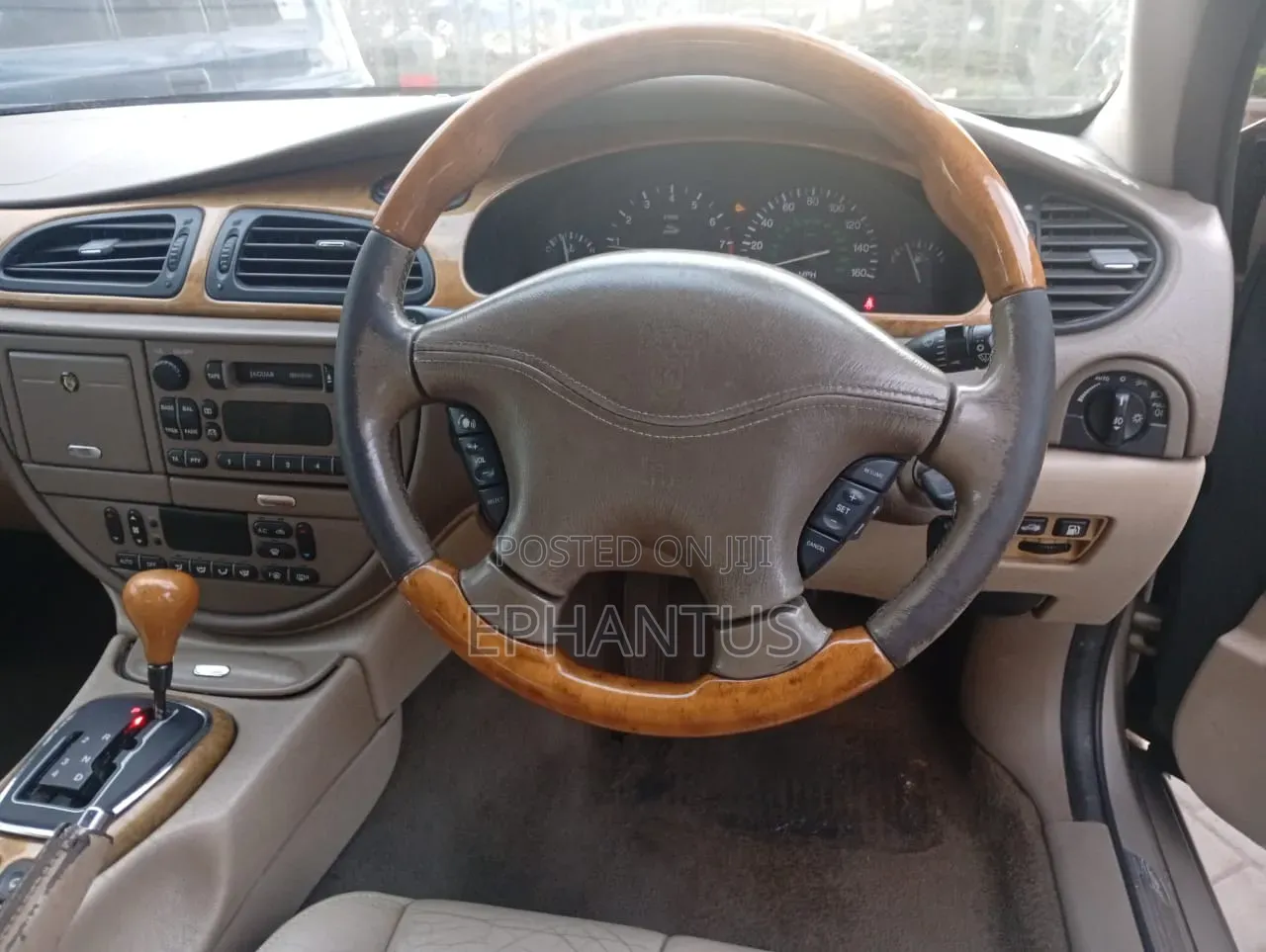 Jaguar S-Type 3.0L V6 2001 Gold