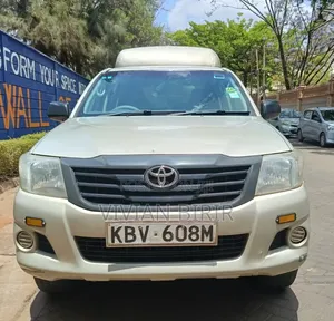 Toyota Hilux 2014 Beige