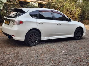 Subaru Impreza 2.0 2011 White
