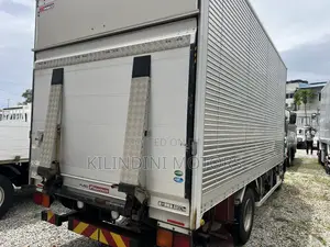 Fuso Long Chase