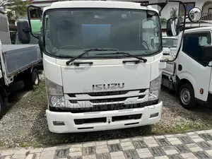 Isuzu Forwad With Water Tank